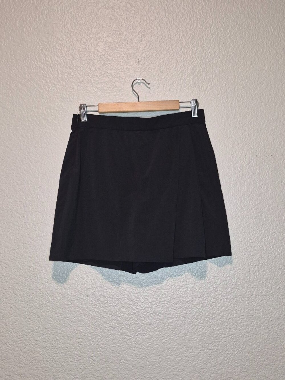 Athleta Pull-On Elastic Waist Athletic Skort Black Women's Size 8